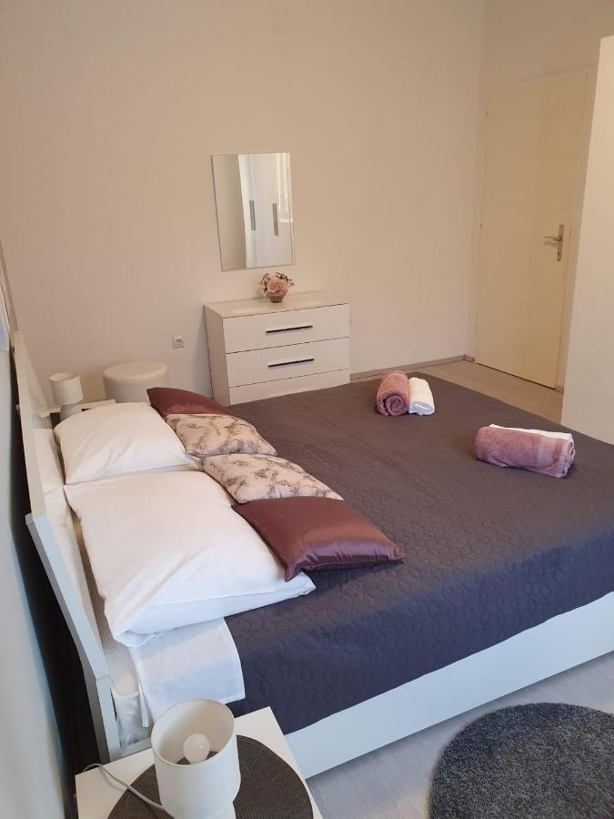 Apartman Zizula Kastela Exterior photo