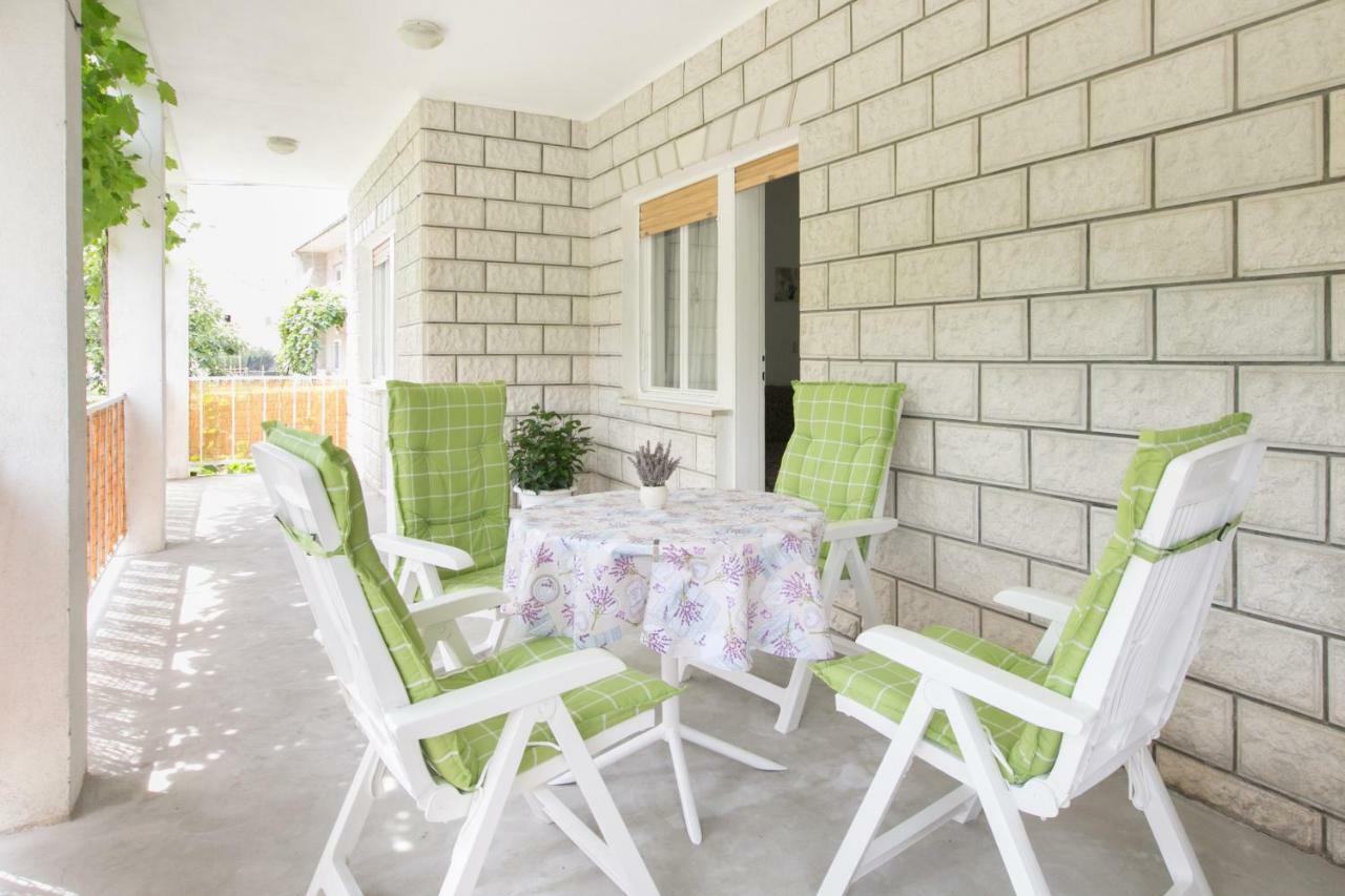 Apartman Zizula Kastela Exterior photo